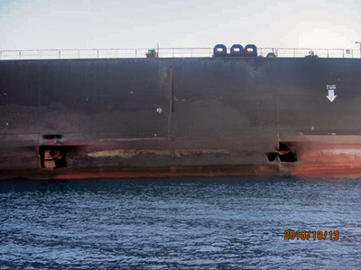 タンカー攻撃、イランが外国政府の関与主張 損傷の写真公開