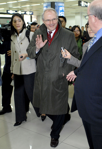 ヒル国務次官補が訪韓　李次期大統領と北朝鮮問題など協議へ