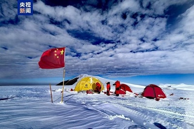 324メートル!中国科学者が世界低・中緯度氷河で最長の氷床コアの掘削に成功