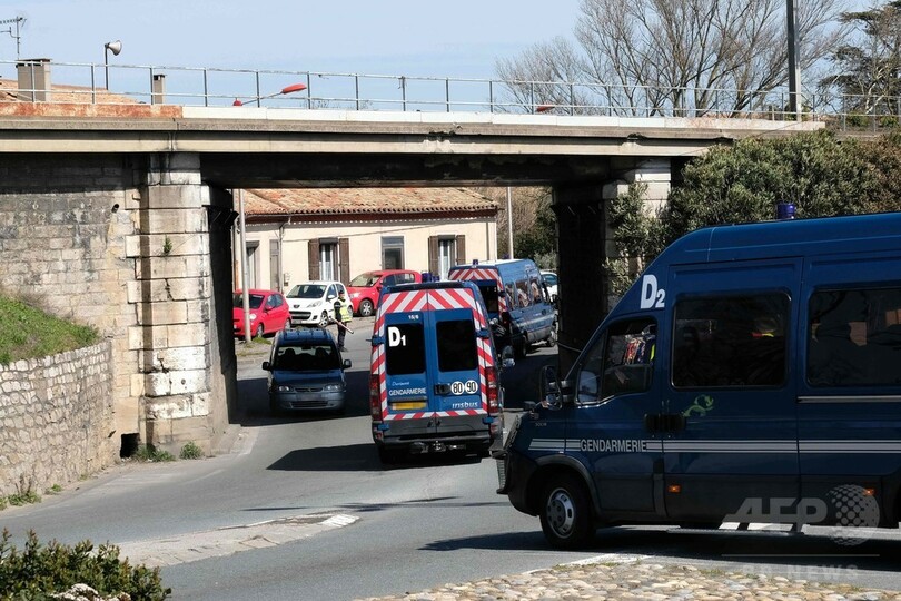 仏、立てこもり犯を殺害 3人死亡、ISが犯行声明