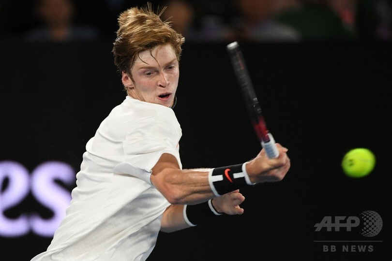 マレーが足首ひねるアクシデント、全豪制覇に向け暗雲か