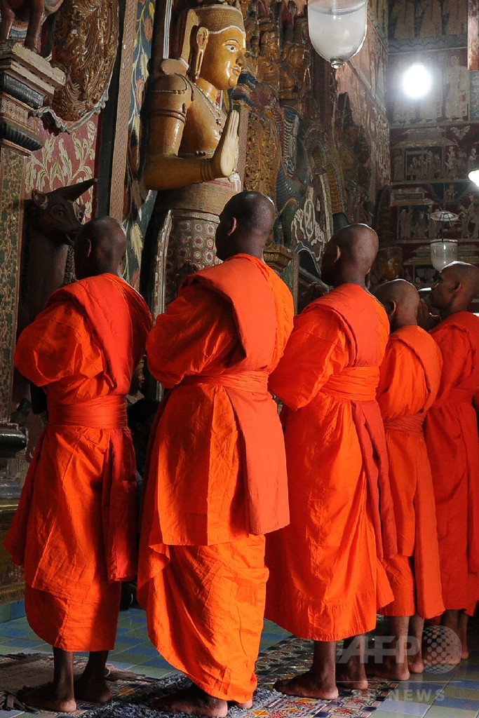 過激な仏教僧の集団、ロヒンギャ難民の保護施設を襲撃 スリランカ 過激な仏教僧の集団、ロヒンギャ難民の保護施設を襲撃 スリランカ