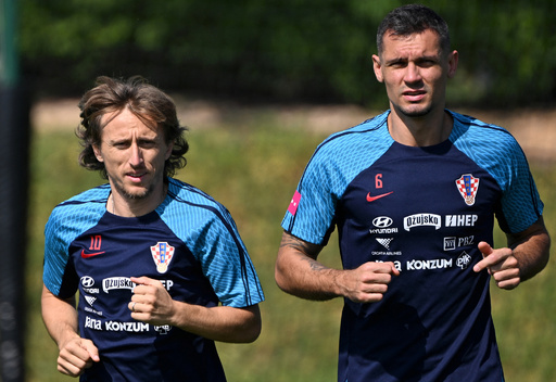 モドリッチ 犯罪】22-23レアルマドリード ルカ·モドリッチ 3rd