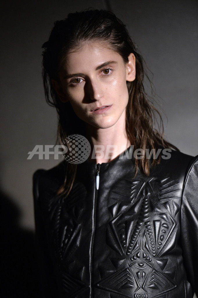 ＜14年春夏パリコレクション＞イリス・ヴァン・ヘルペン
