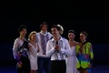 ソチ冬季五輪、フィギュアスケートのエキシビションでスピーチを行うパトリック・チャン（Patrick Chan、2014年2月22日撮影）。(c)AFP/ADRIAN DENNIS