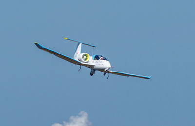 ノルウェーの短距離航空便、2040年までに完全電動化へ