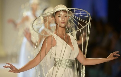 ハッピーカラーのアイテム満載、コロンビアモーダ 2014