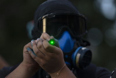 航空機へのレーザー光照射が過去最多に 米当局、やめるよう警告