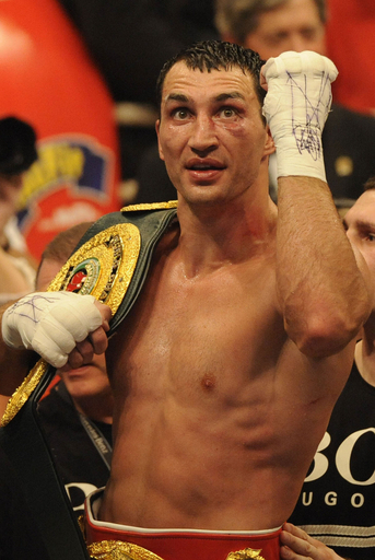 クリチコ トンプソンをKOで下し王座防衛