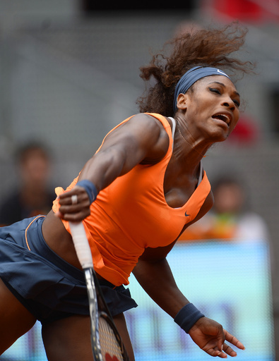 セレーナ辛勝でベスト4進出、マドリード・オープン