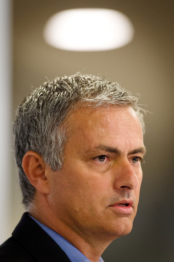 モウリーニョ監督、イニエスタの批判に反論