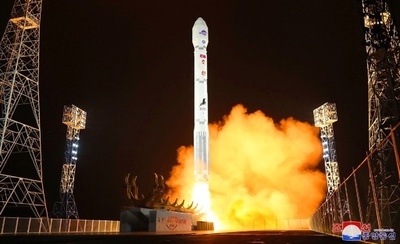 北朝鮮、偵察衛星打ち上げに成功と発表