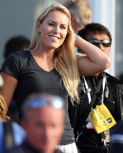 首位ウェストウッド、ウッズが2打差で追う 第142回全英オープン