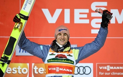 ガイガーが連勝、小林との差広げる ジャンプW杯