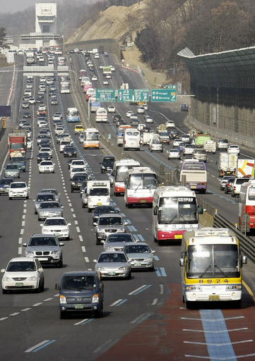 無免許運転を隠すため、はねた少年を殺害 韓国