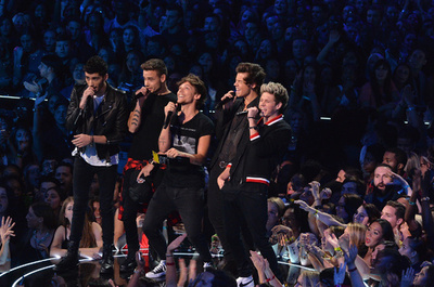 2013年世界一の人気アーティストはワン・ダイレクション