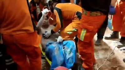 動画:ミャンマー地震、発生から5日ぶりに男性救出