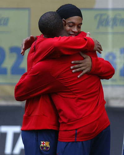 ＜サッカー リーガエスパニョーラ＞エトー ロナウジーニョと和解 - スペイン