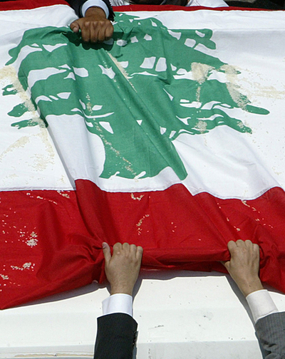 指導者不在で暮れるレバノン、2007年は「こう着と停滞の年」