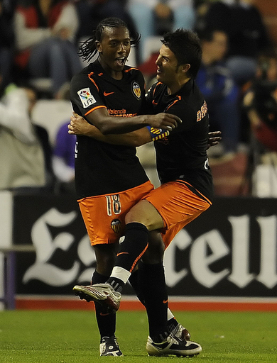 バレンシア アウェーでバジャドリードを下し4連勝