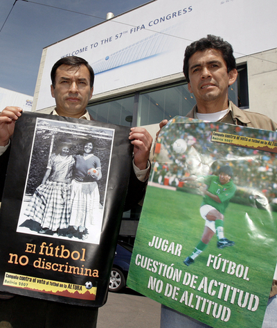 ボリビア 国際サッカー連盟に決定の見直しを迫る