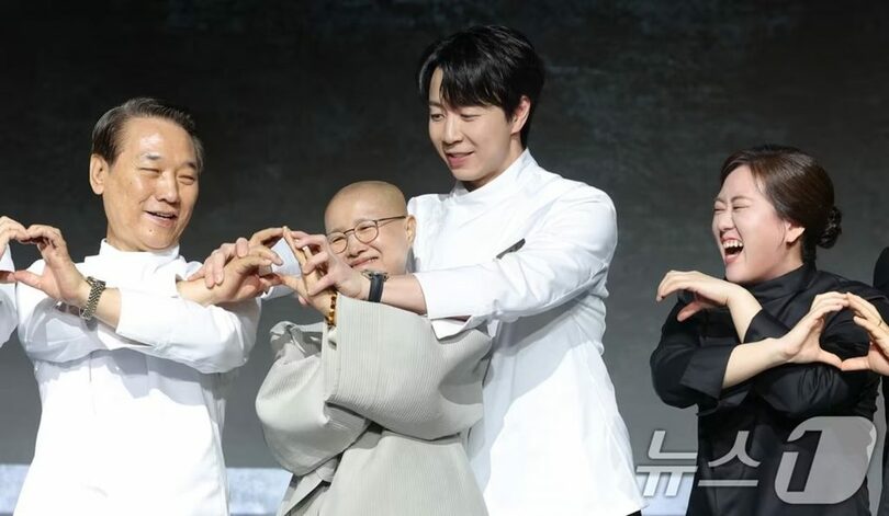 ネットフリックスのバラエティ番組『白と黒のスプーン〜料理階級戦争〜』シーズン2の制作発表会(c)news1