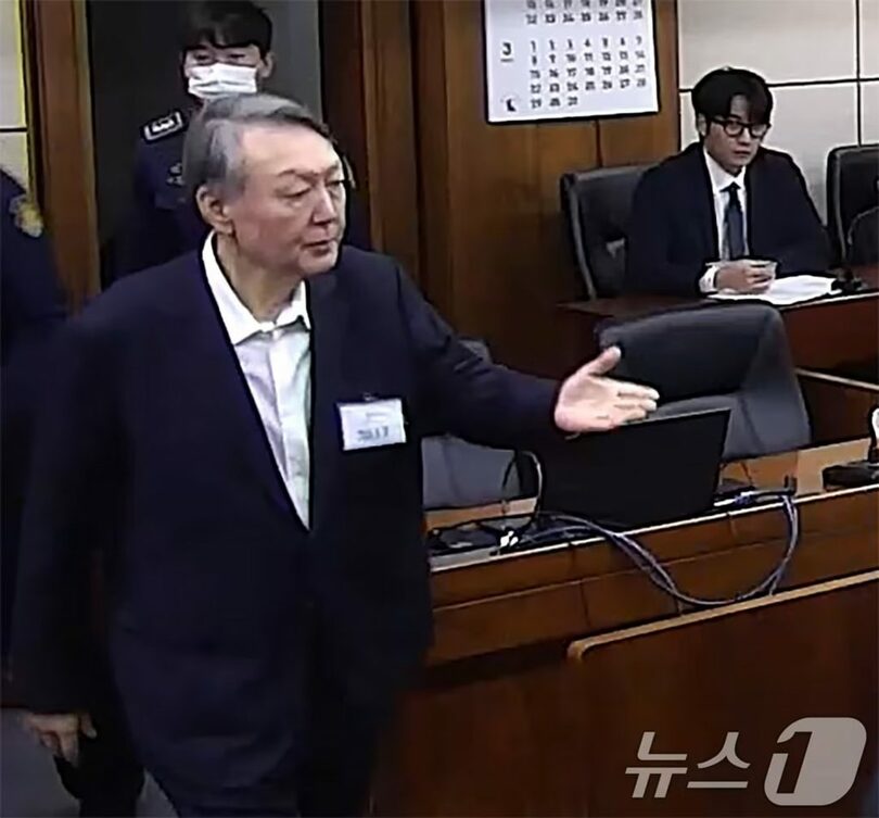 一審判決公判のため出廷する韓国のユン・ソンニョル（尹錫悦）前大統領(c)news1