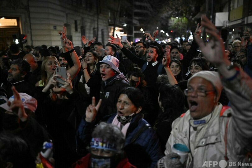 アルゼンチン副大統領暗殺未遂、男を逮捕 銃が不発