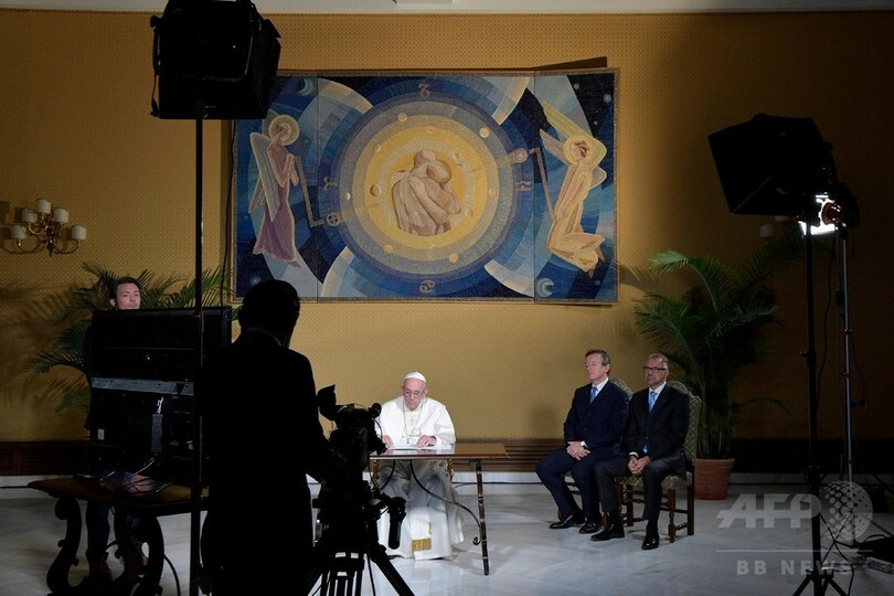 「宇宙における人間の存在」 ローマ法王、ISS飛行士と哲学問答