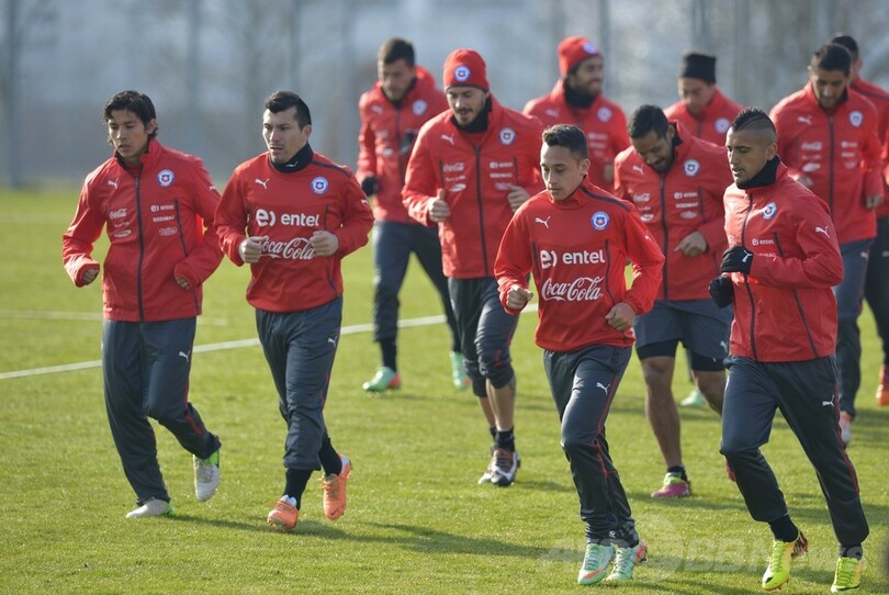 ドイツ代表との親善試合に向けて調整を行うチリ代表