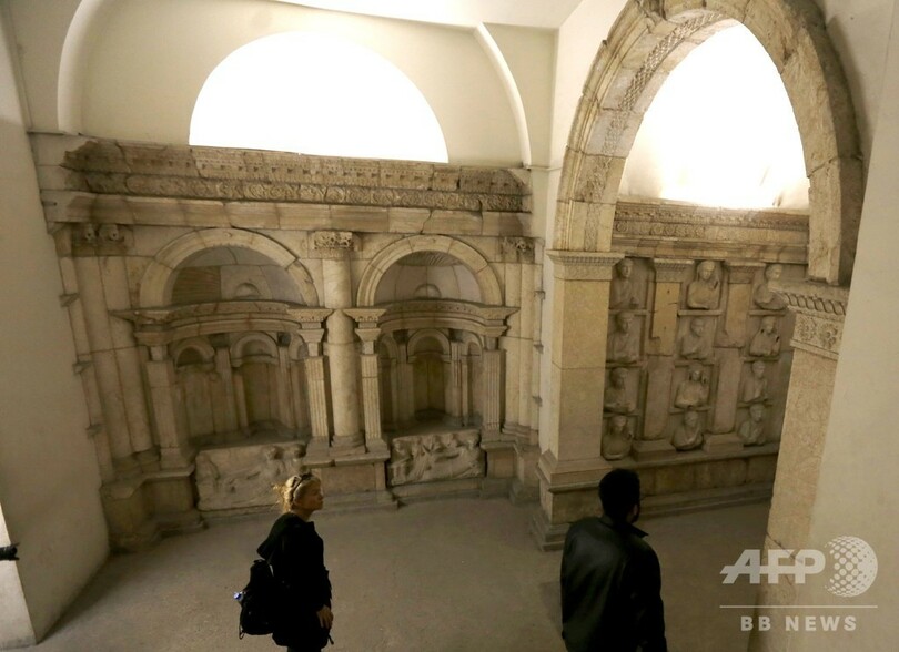 シリア首都の国立博物館、6年ぶり開館  ISが破壊の像も修復し公開