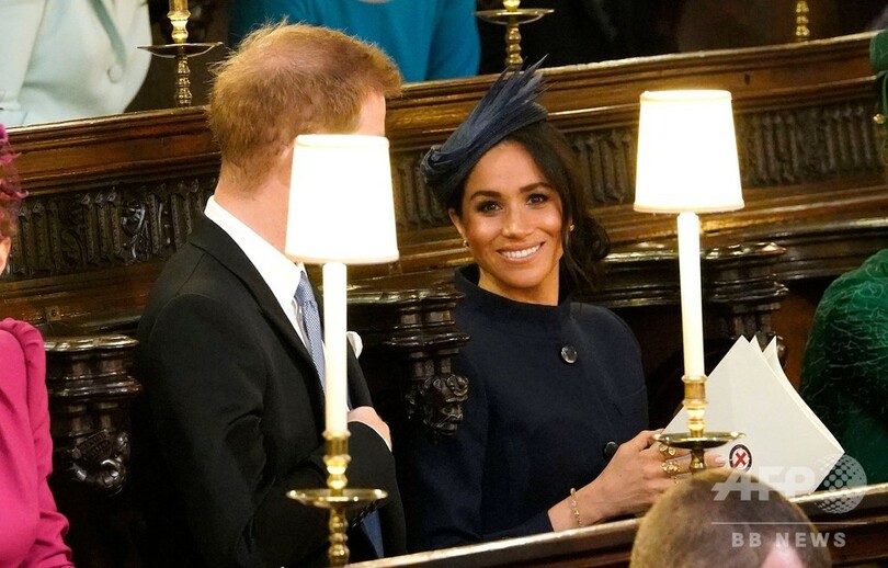 英王女、挙式で手術痕隠さず ネットで称賛の声 巨額費用に批判も