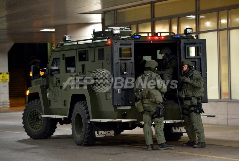 ボストン・マラソンで複数の爆発、3人死亡 100人超負傷