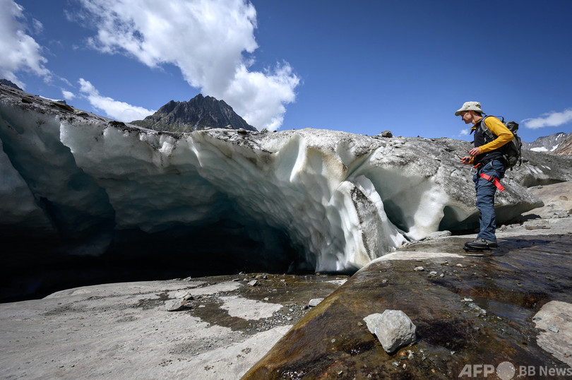 急速に縮小するアルプスの氷河、スイス