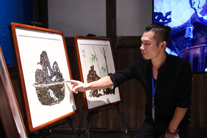 出がらしも宝に お茶で絵を描くアーティスト 福建省 写真8枚 国際ニュース Afpbb News 出がらしも宝に お茶で絵を描くアーティスト 福建省 写真8枚 国際ニュース Afpbb News