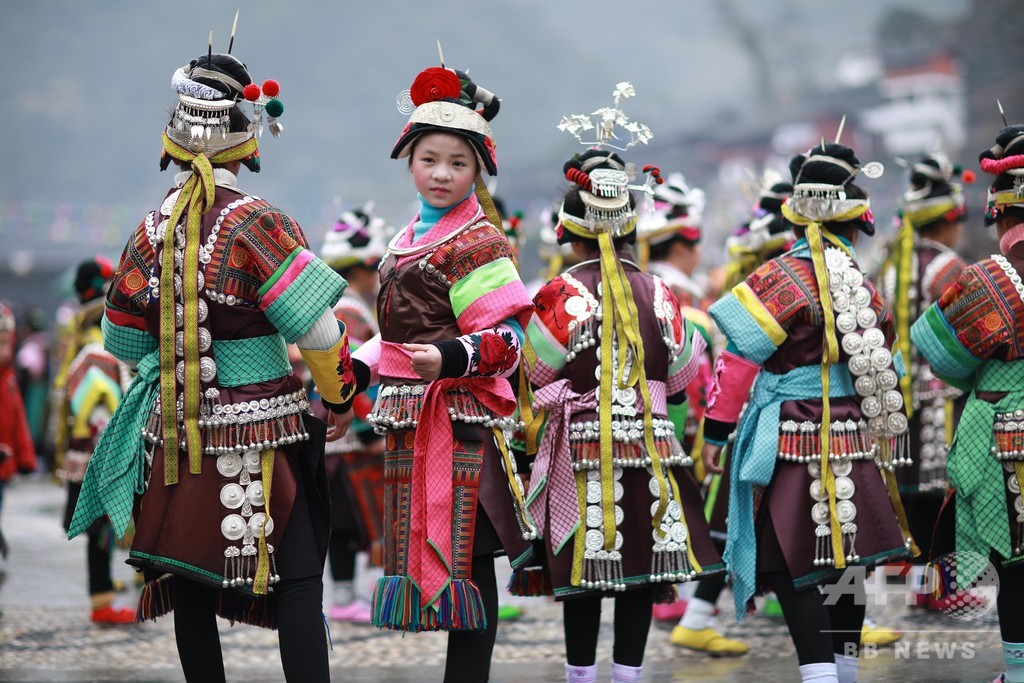 ミャオ族の迎春の装い 貴州 写真7枚 国際ニュース：AFPBB News