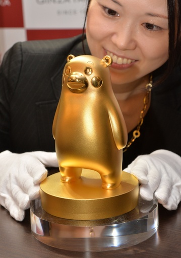 1億円のくまモン純金像をお披露目、東京・銀座 写真5枚 国際ニュース