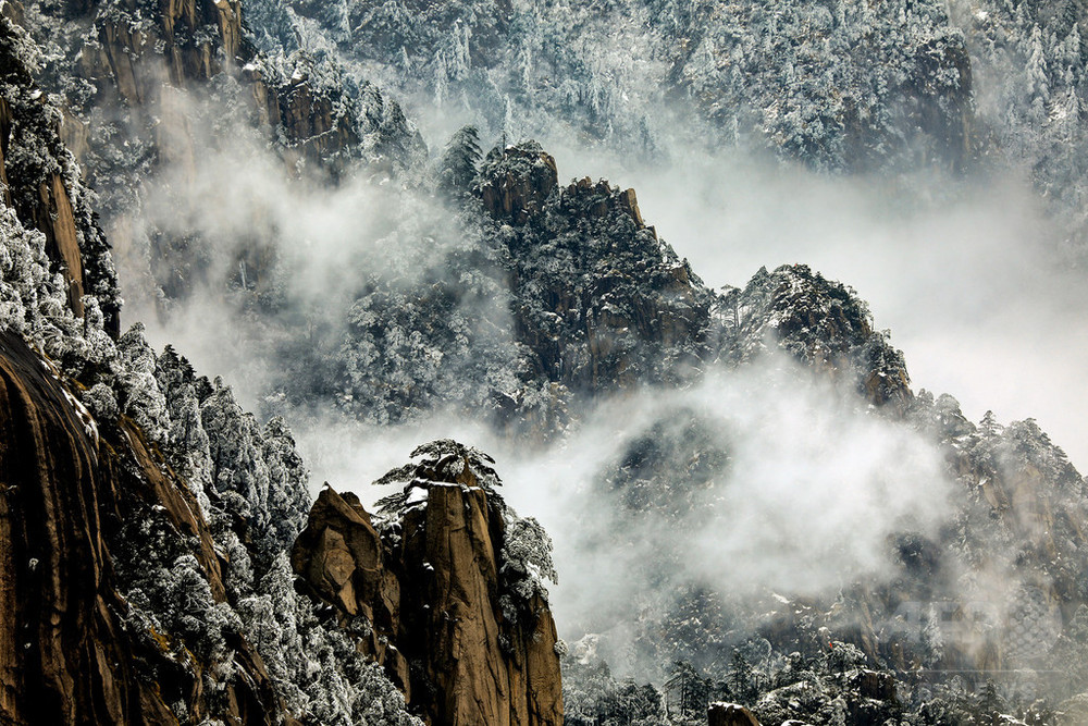 静寂の世界 雪化粧した世界遺産・黄山 写真8枚 国際ニュース：AFPBB News