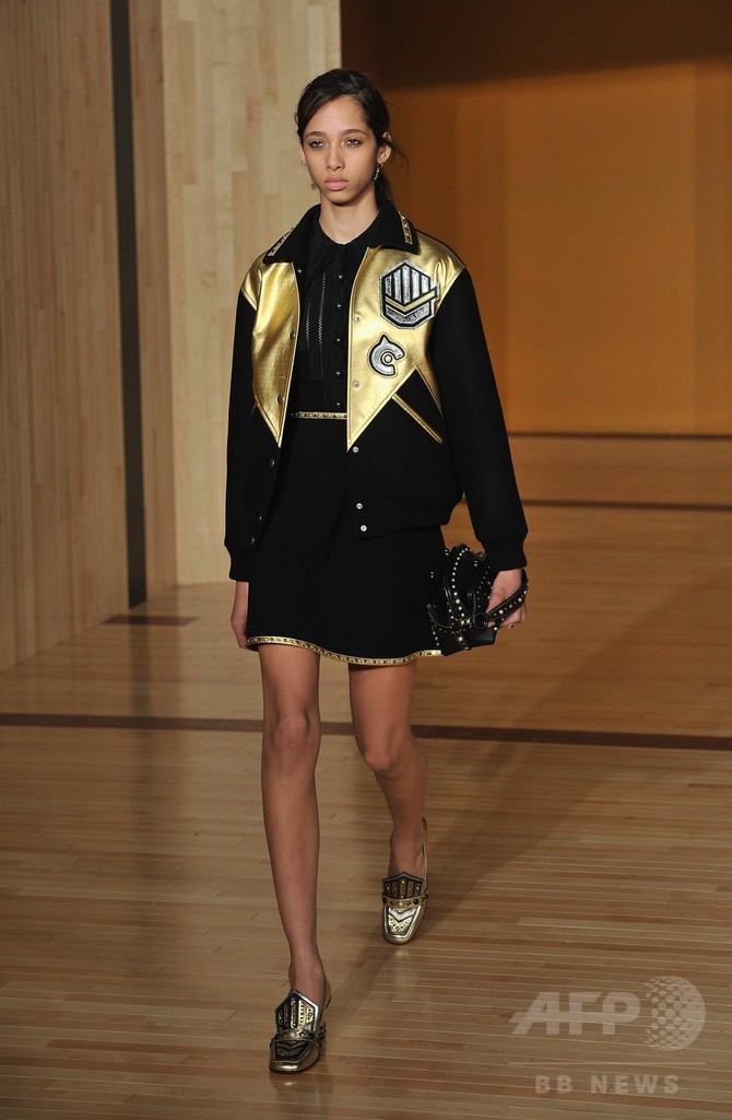 「コーチ」16/17年秋冬コレクション