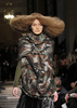 フランス・パリ市内で発表されたジュンヤ ワタナベ・コム デ ギャルソン（JUNYA WATANABE COMME des GARCONS）の10/11年秋冬コレクション（2010年3月6日撮影）。(c)AFP/FRANCOIS GUILLOT