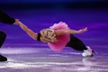 ソチ冬季五輪、フィギュアスケート・エキシビションの演技に臨むカーステン・ムーア・タワーズ（Kirsten Moore-Towers）/ディラン・モスコビッチ（Dylan Moscovitch）組（2014年2月22日撮影）。(c)AFP/ADRIAN DENNIS