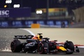 24F1開幕戦バーレーンGP予選に臨むレッドブルのマックス・フェルスタッペン（2024年3月1日撮影）。(c)Giuseppe CACACE/ AFP