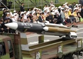 台湾・台北で行われた軍事パレードで披露された対艦ミサイル「雄風3」の模型（2007年10月10日撮影、資料写真）。(c)AFP/SAM YEH