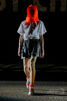 ピッティで発表「オフ-ホワイト c/o ヴァージル・アブロー™」18年春夏