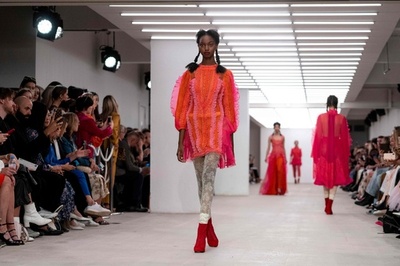 「ボラ・アクス」20年春夏