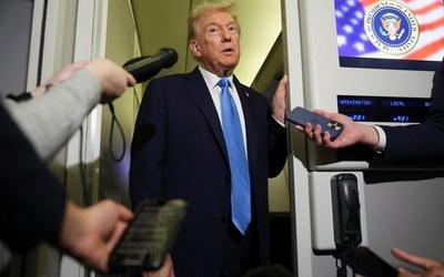 カナダの関税批判広告に反発 さらに10%引き上げを宣言＝トランプ米大統領