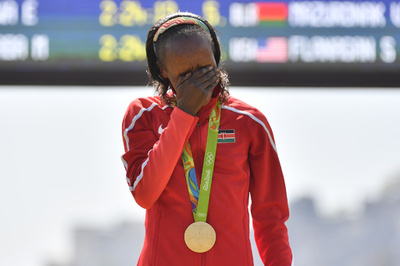 リオ五輪のマラソン女王、資格停止期間が倍に ドーピングで「偽書類」