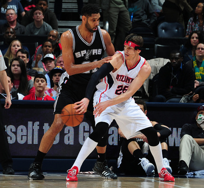 スパーズが快勝、ホークスは今季初の3連敗