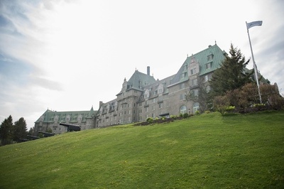 G7サミット終わるまで「堆肥」をまかないで、カナダ・ケベック州