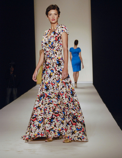 ｢キャロリーナ・ヘレラ｣、中米パナマでファッションショーを開催